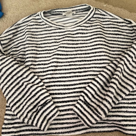 Top - Picture 1 of 1